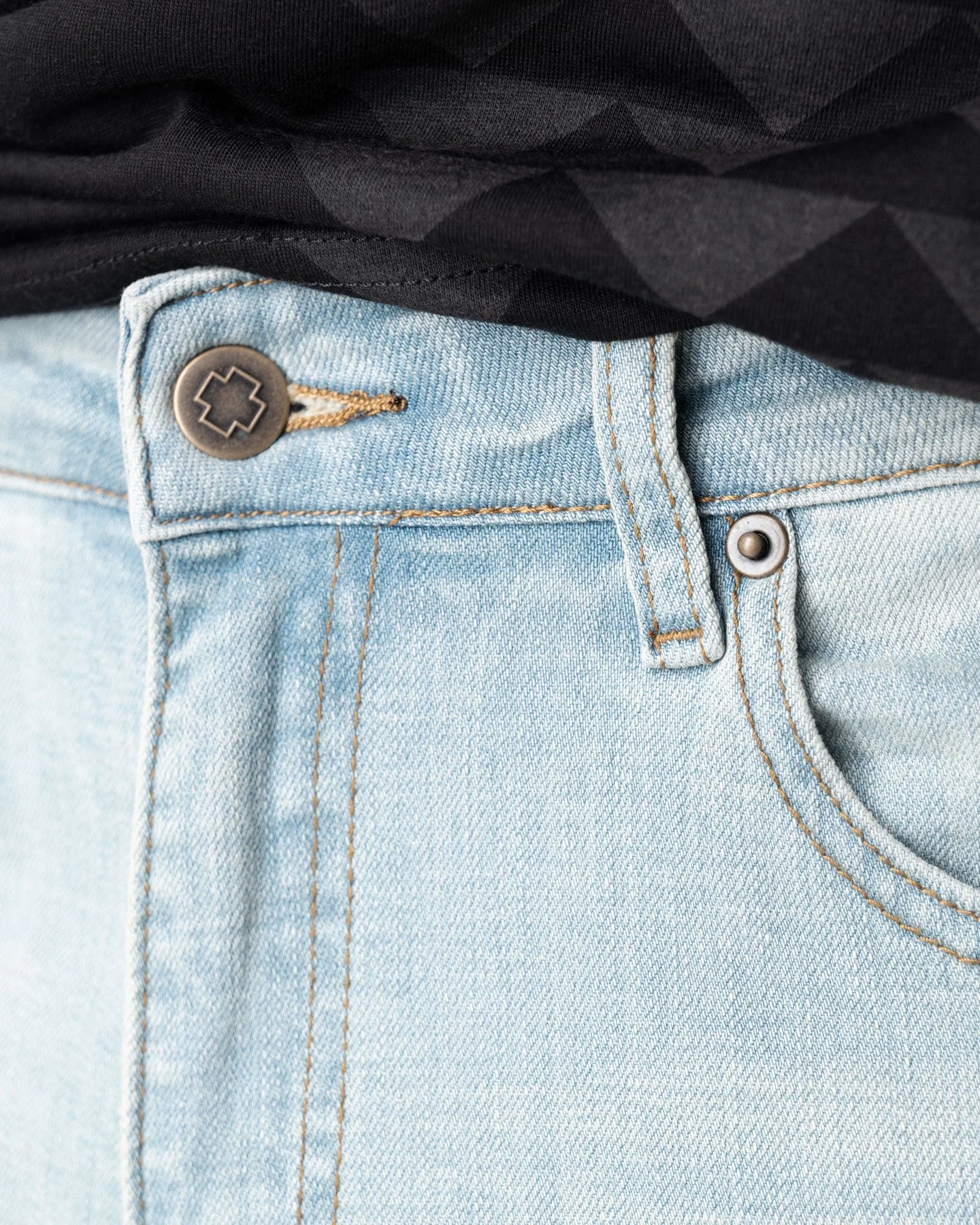 Men's Denim - Light Wash - Image 7